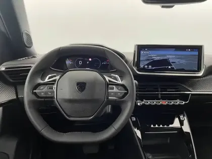 Photo 21 Peugeot 2008  Hybrid 136 e-DCS6