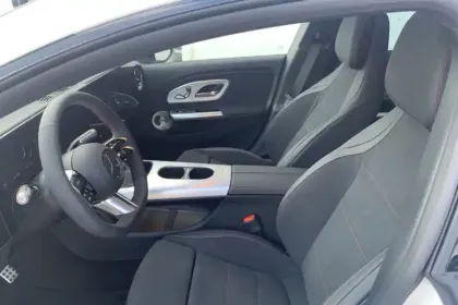 Photo 40 Mercedes CLA  250+ avec technologie EQ