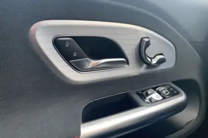 Photo 16 Mercedes CLA  250+ avec technologie EQ