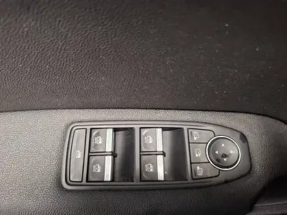 Photo 15 Renault Captur  TCe 100 GPL - 21