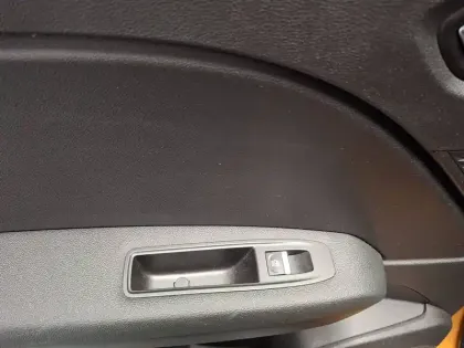 Photo 17 Renault Captur  TCe 100 GPL - 21