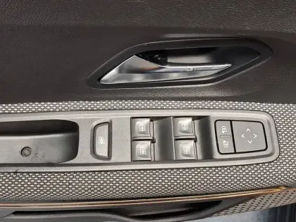 Photo 16 Dacia Sandero  ECO-G 100 - 22