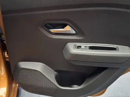 Photo 28 Dacia Sandero  ECO-G 100 - 22