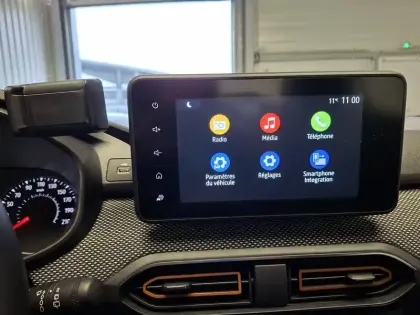 Photo 41 Dacia Sandero  ECO-G 100 - 22