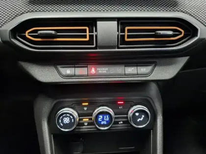 Photo 42 Dacia Sandero  ECO-G 100 - 22