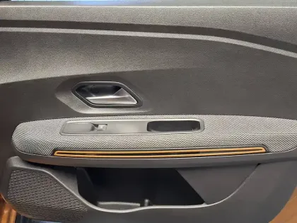 Photo 29 Dacia Sandero  ECO-G 100 - 22