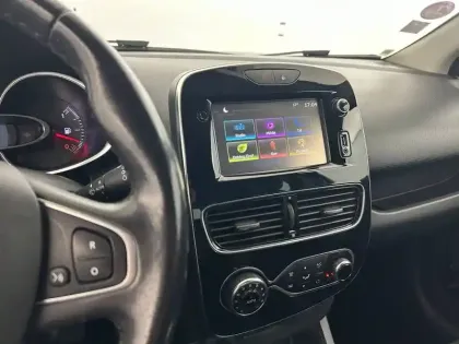 Photo 21 Renault Clio  TCe 90 E6C