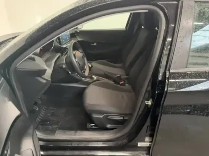 Photo 8 Peugeot 208  PureTech 100 S&S BVM6