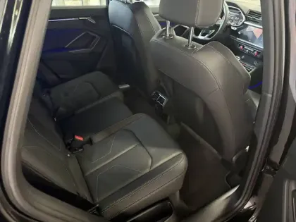 Photo 33 Audi Q3  35 TFSI 150 ch S tronic 7