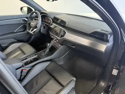 Photo 5 Audi Q3  35 TFSI 150 ch S tronic 7