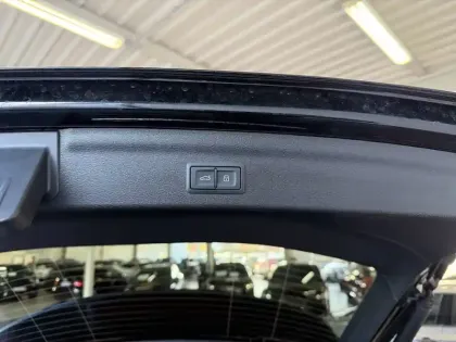 Photo 11 Audi Q3  35 TFSI 150 ch S tronic 7