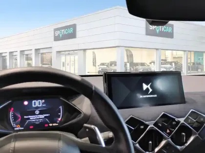 Photo 9 DS DS 3 DS3 Crossback PureTech 130 EAT8 Ines de la Fressange Paris