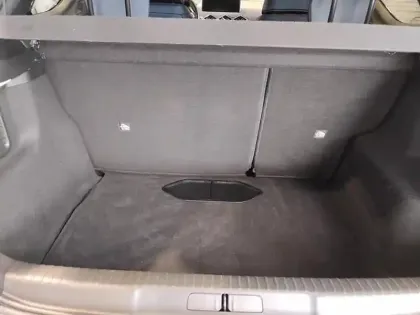 Photo 7 DS DS 3 DS3 Crossback PureTech 130 EAT8 Ines de la Fressange Paris