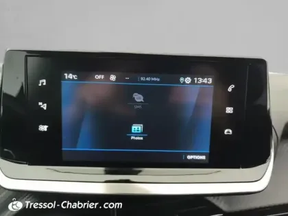 Photo 10 Peugeot 2008  PureTech 130 S&S EAT8 Style