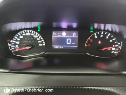 Photo 20 Peugeot 2008  PureTech 130 S&S EAT8 Style