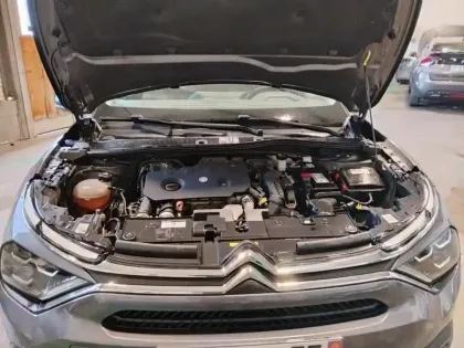 Photo 6 Citroën C4 Gén. III Ph1 Shine 5