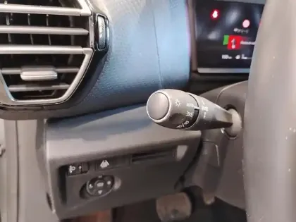 Photo 16 Citroën C4 Gén. III Ph1 Shine 5