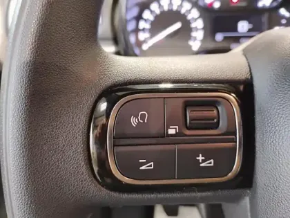 Photo 18 Citroën C3  PureTech 83 S&S BVM5 Shine