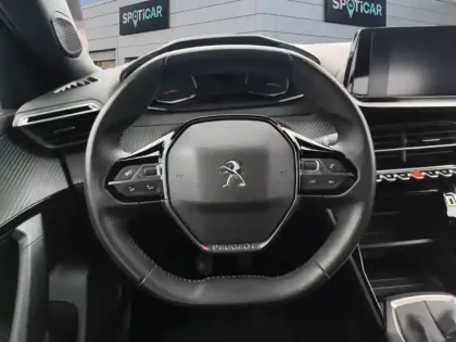 Photo 11 Peugeot 2008  PureTech 100 S&S BVM6 Active