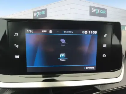 Photo 10 Peugeot 2008  PureTech 100 S&S BVM6 Active