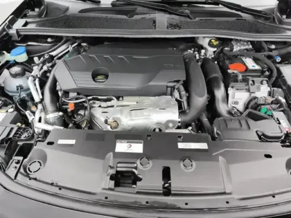 Photo 6 Peugeot 308  PHEV 225 e-EAT8 GT