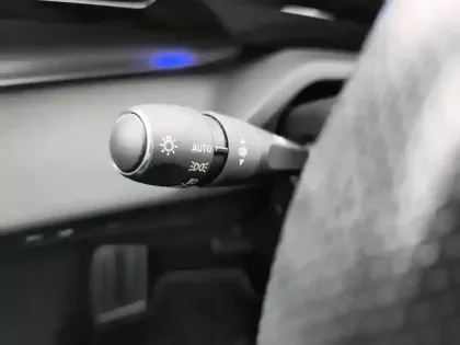 Photo 17 Peugeot 308  PHEV 225 e-EAT8 GT