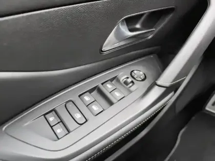 Photo 19 Peugeot 308  PHEV 225 e-EAT8 GT