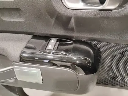 Photo 19 Citroën C3  PureTech 83 S&S BVM5 Shine