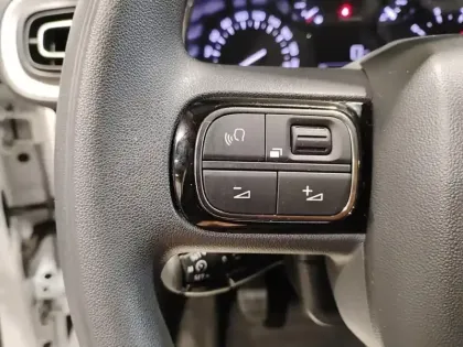 Photo 18 Citroën C3  PureTech 83 S&S BVM5 Shine