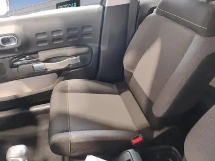 Photo 8 Citroën C3  PureTech 110 S&S BVM6 Shine Pack