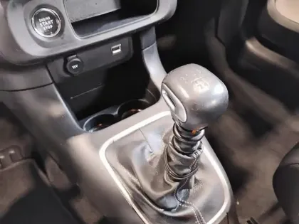 Photo 23 Citroën C3  PureTech 110 S&S BVM6 Shine Pack