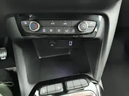 Photo 12 Opel Corsa  1.2 Turbo 100 ch BVM6