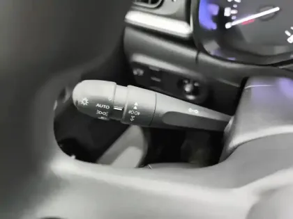 Photo 16 Citroën C3  PureTech 83 S&S BVM5 Shine