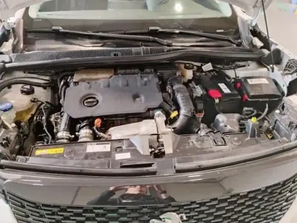 Photo 6 Peugeot 2008  BlueHDi 100 S&S BVM6 Active