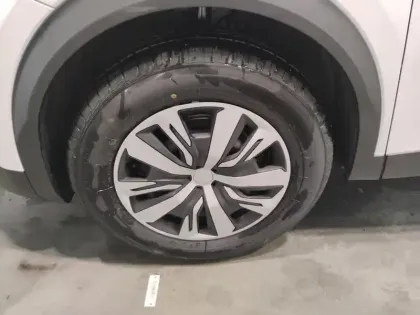 Photo 14 Peugeot 2008  BlueHDi 100 S&S BVM6 Active