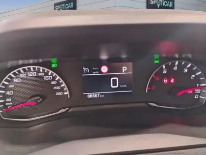 Photo 20 Peugeot 208 Gén. II Ph1 NG Allure 5