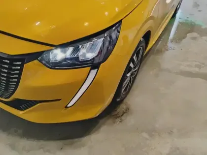 Photo 13 Peugeot 208 Gén. II Ph1 NG Allure 5