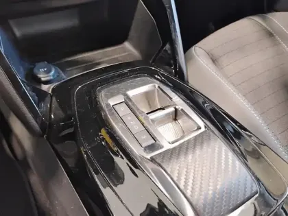 Photo 23 Peugeot 208 Gén. II Ph1 NG Allure 5