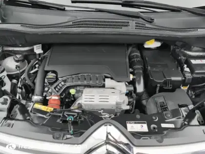 Photo 6 Citroën C3 Aircross  PureTech 110 S&S BVM6 Shine