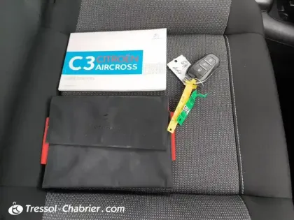 Photo 15 Citroën C3 Aircross  PureTech 110 S&S BVM6 Shine