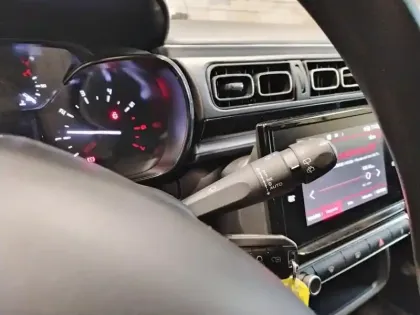 Photo 17 Citroën C3  PureTech 83 S&S BVM5 Shine