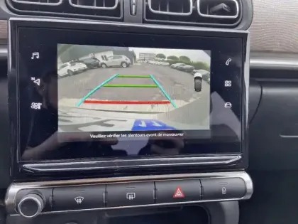 Photo 25 Citroën C3  BlueHDi 100 S&S BVM6 Shine Pack