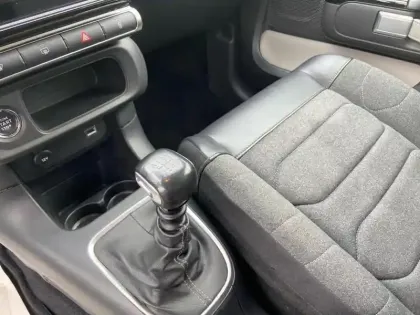 Photo 23 Citroën C3  BlueHDi 100 S&S BVM6 Shine Pack