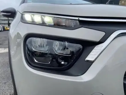 Photo 13 Citroën C3  BlueHDi 100 S&S BVM6 Shine Pack