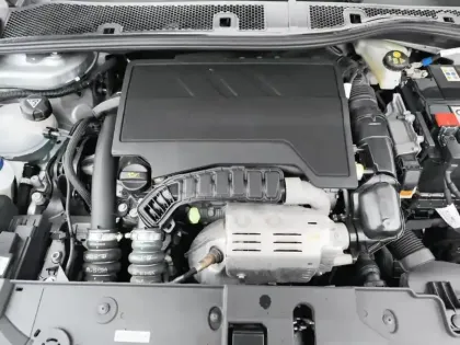 Photo 6 Opel Corsa  1.2 Turbo 100 ch BVA8 Business