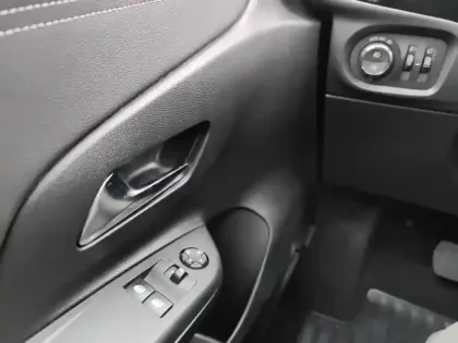 Photo 19 Opel Corsa  1.2 Turbo 100 ch BVA8 Business