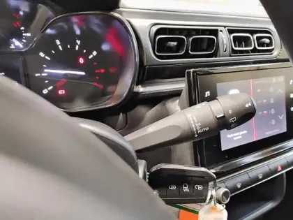 Photo 17 Citroën C3  PureTech 83 S&S BVM5 Shine