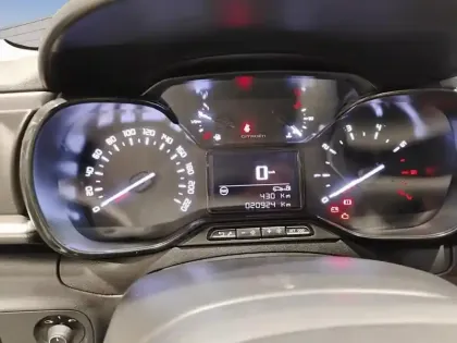 Photo 20 Citroën C3  PureTech 83 S&S BVM5 Shine