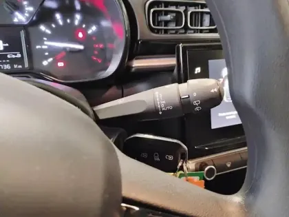 Photo 17 Citroën C3  PureTech 83 S&S BVM5 Shine