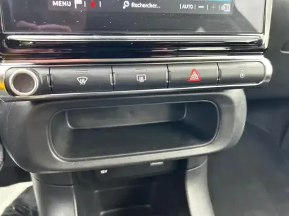 Photo 12 Citroën C3  PureTech 110 S&S BVM6 Shine